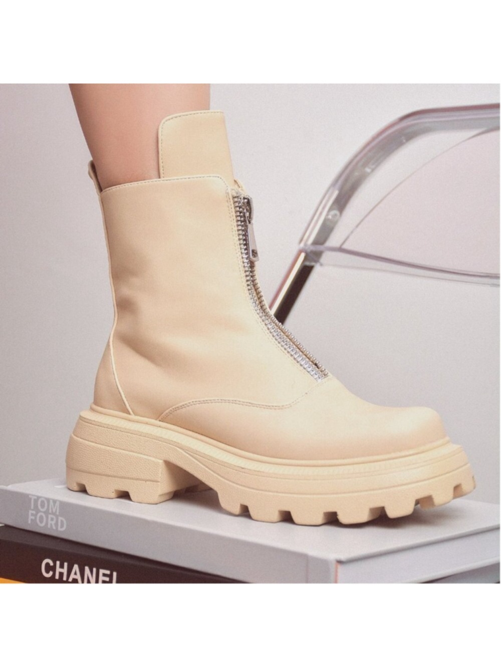 New Cape Robbin Kyndall Sexy Zip-Front Chunky Combat Boots Square Toe Beige sz 8